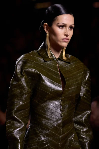 Look 68